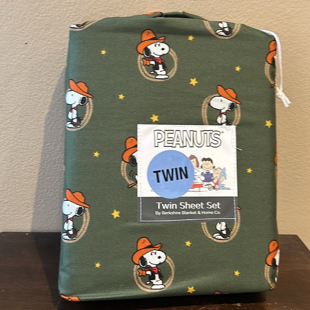New Peanuts Snoopy Twin Sheet Set  Rodeo Cowboy Western Stars Green New